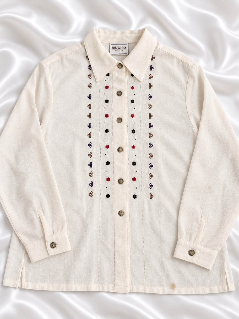 Napa Valley Petites Women’s MP Cream Embroidered Button Down Blouse